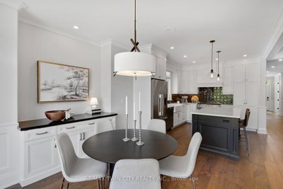 12 George Street • Waterloo, ON photo 2