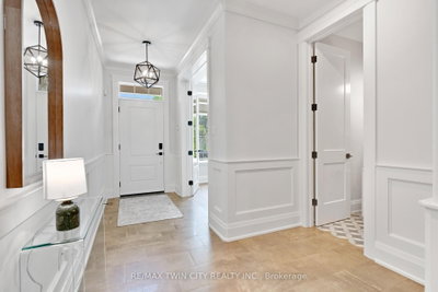 12 George Street • Waterloo, ON photo 5