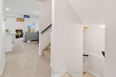 307 Kennington Way — photo 6