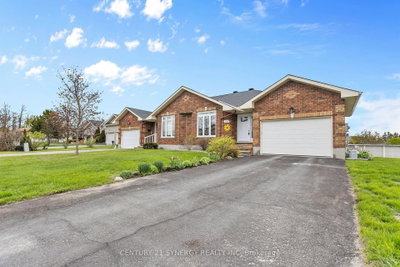 104 Templeton Court — photo 2