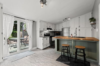 832 Queens Avenue — photo 5