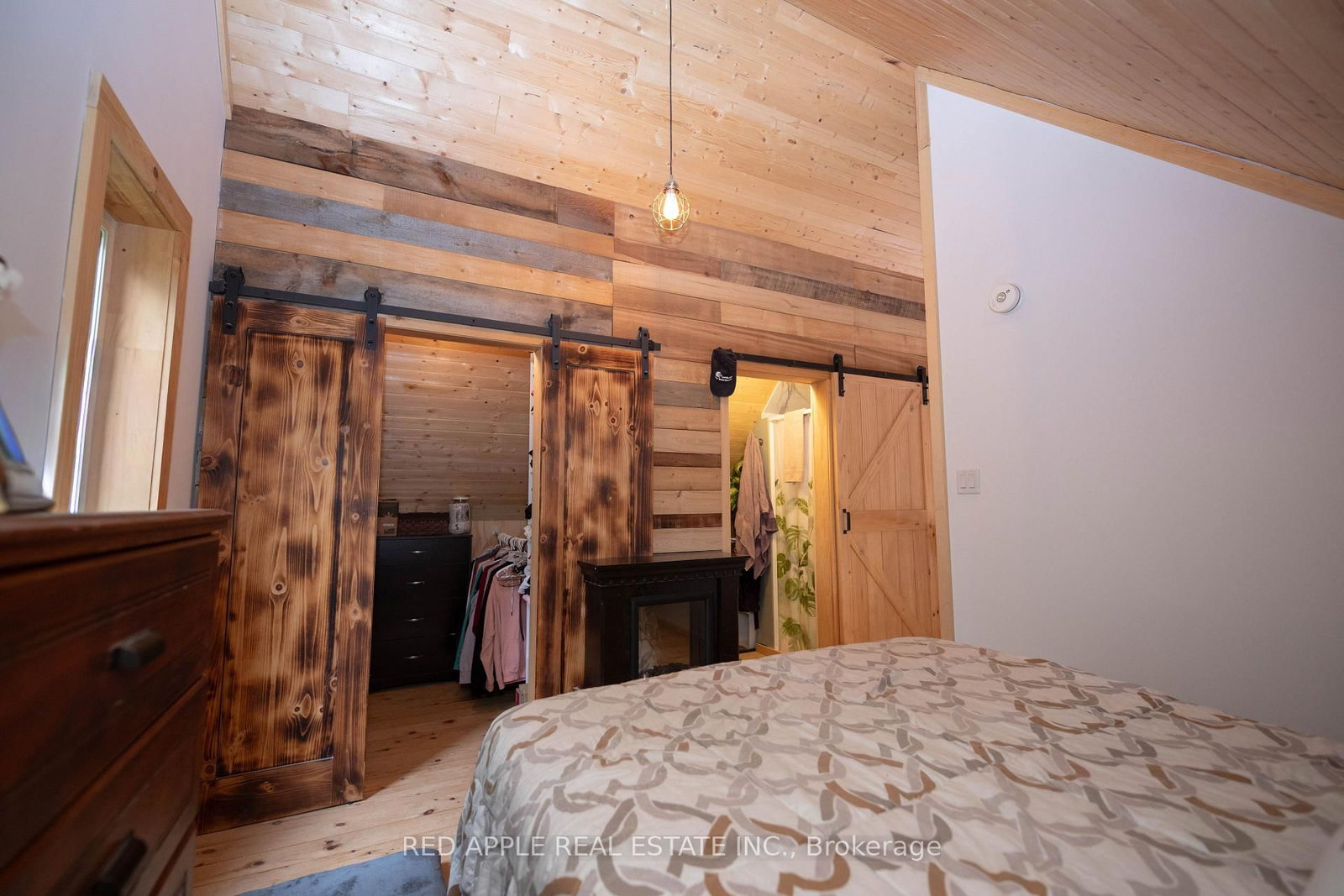 1392 Carroll Road • Dysart et al, ON photo 10