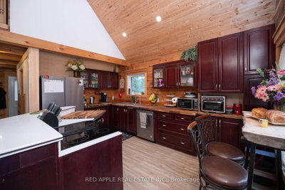 1392 Carroll Road • Dysart et al, ON photo 8