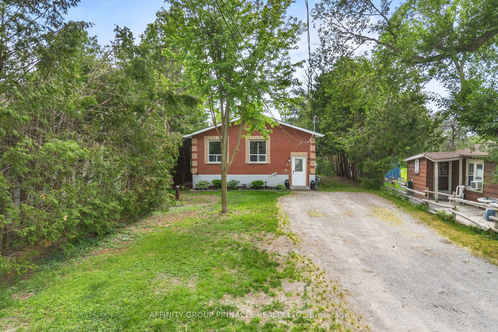 21 Alma Street N • Kawartha Lakes, ON photo 1