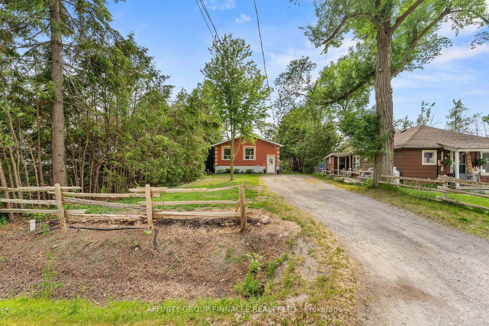 21 Alma Street N • Kawartha Lakes, ON photo 2