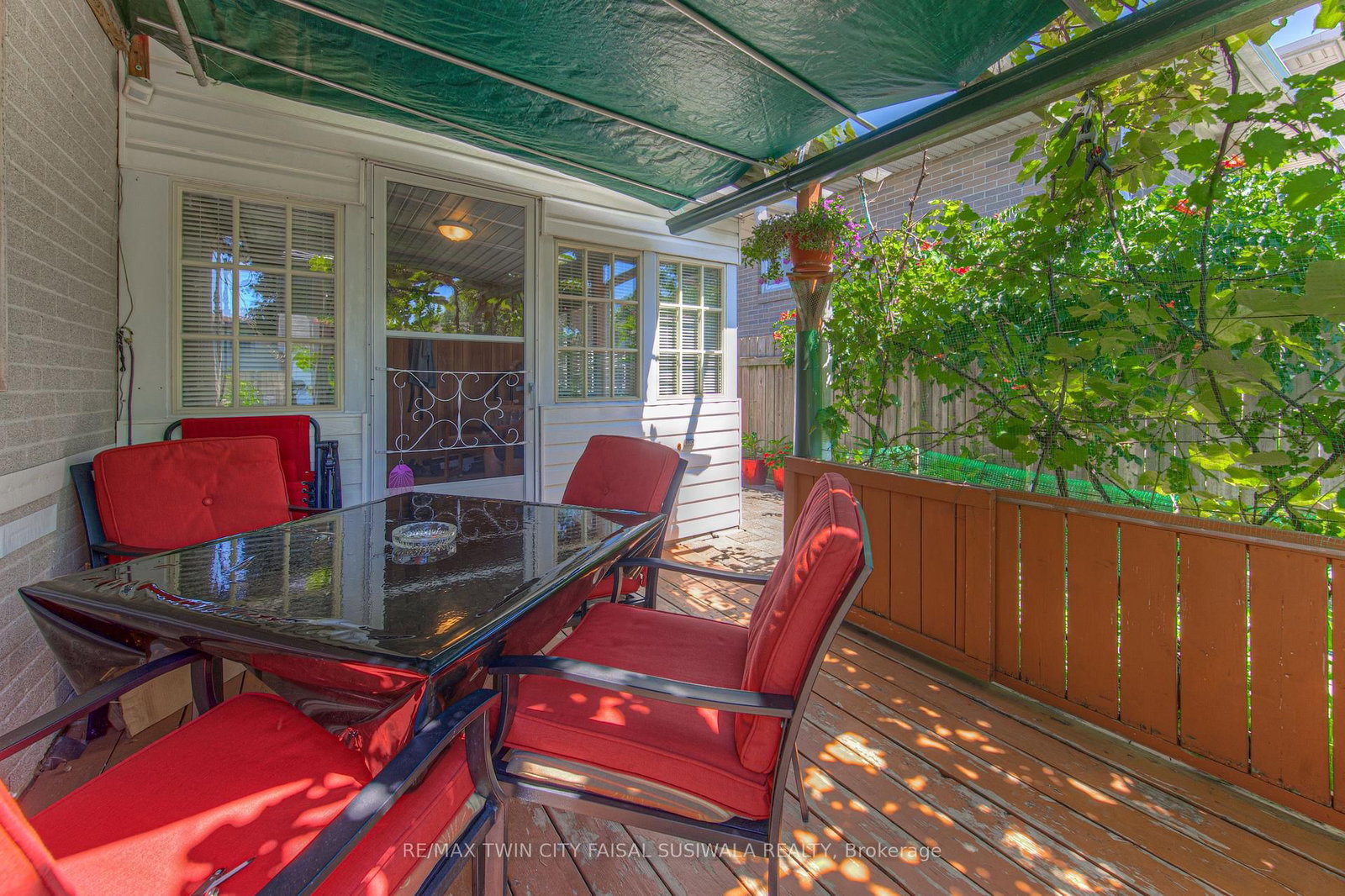 1227 Valentine Drive • Cambridge, ON photo 8