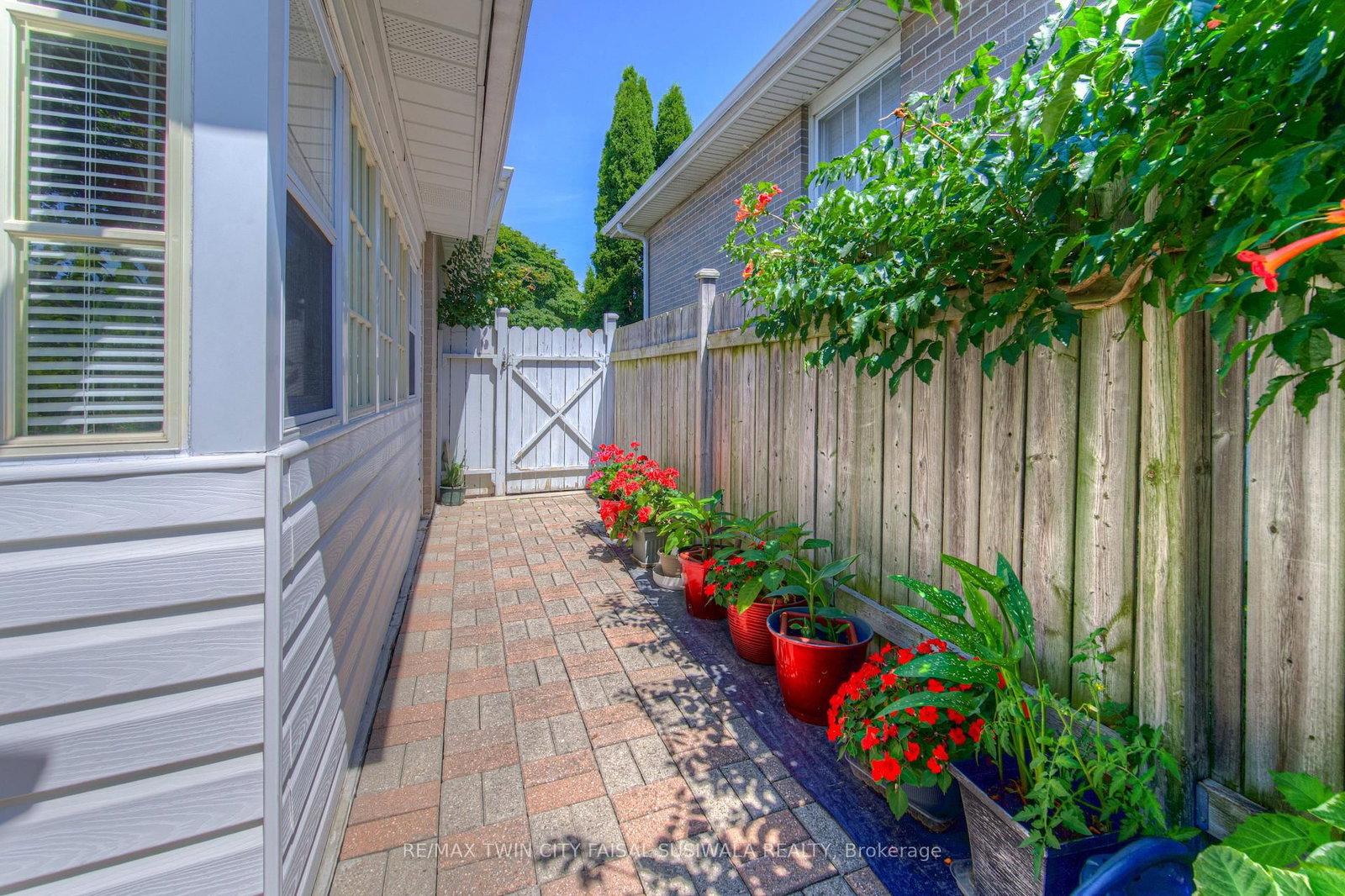 1227 Valentine Drive • Cambridge, ON photo 9