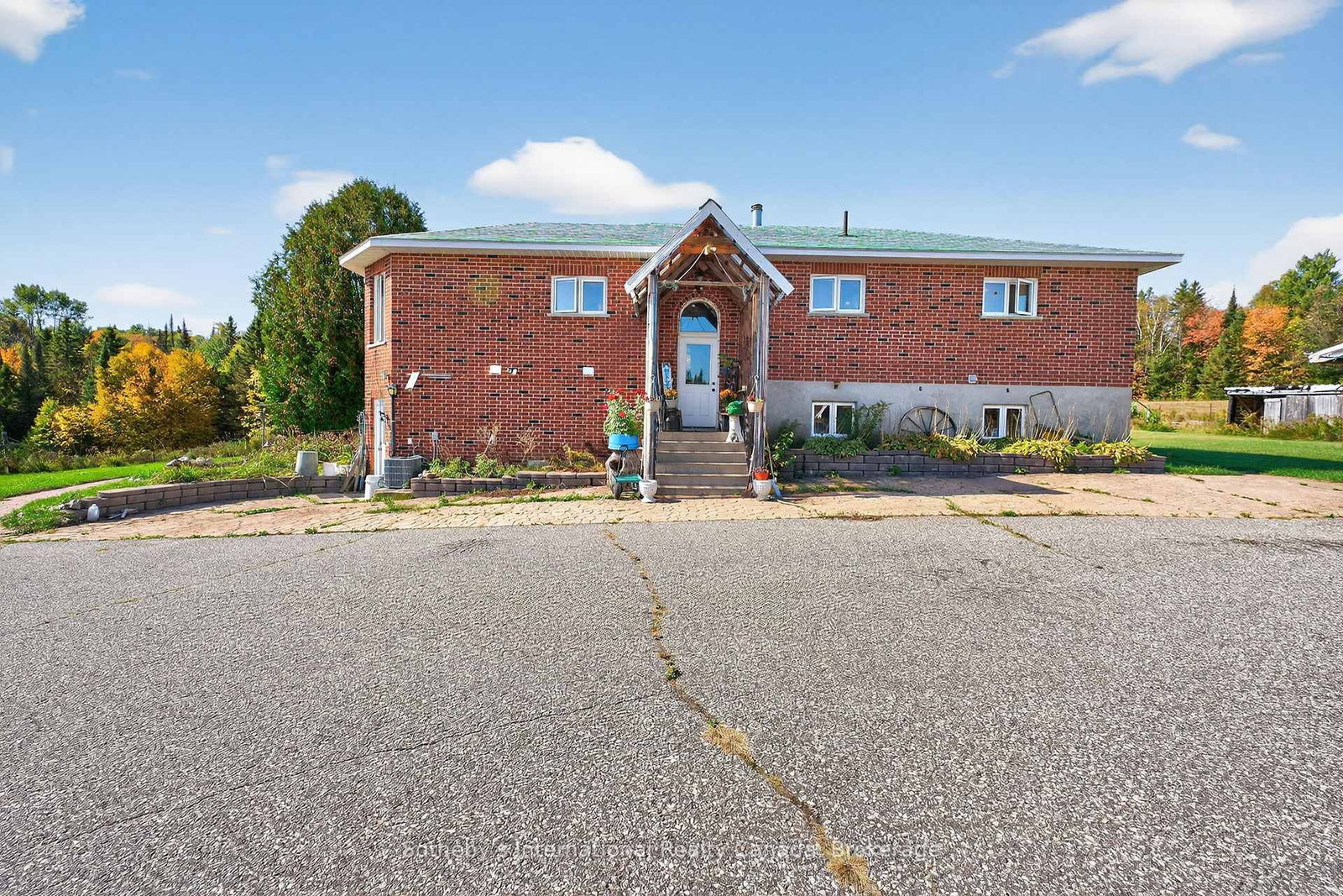 122 McFadden Line • Powassan, ON photo 4