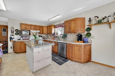 122 McFadden Line • Powassan, ON photo 8
