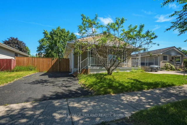 77 Renny Crescent