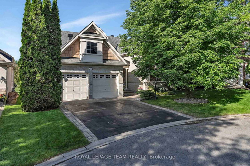 32 Silverthorn Crt, Ottawa, Ontario