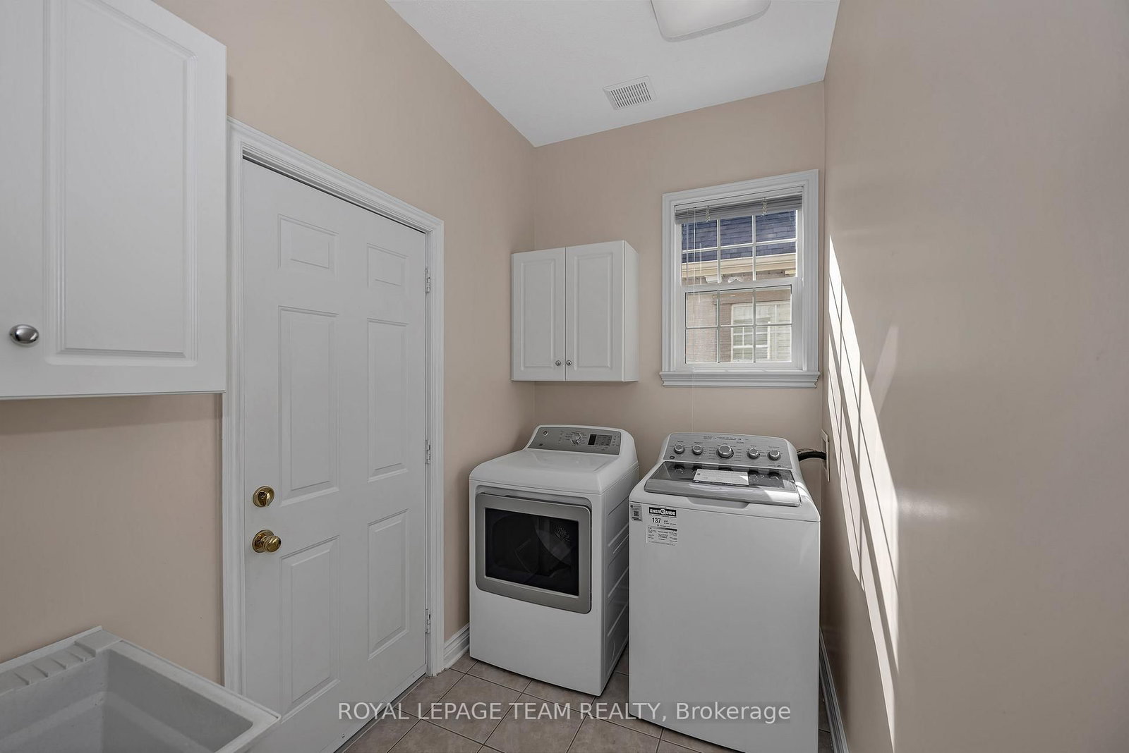 32 Silverthorn Court • Ottawa, ON photo 21