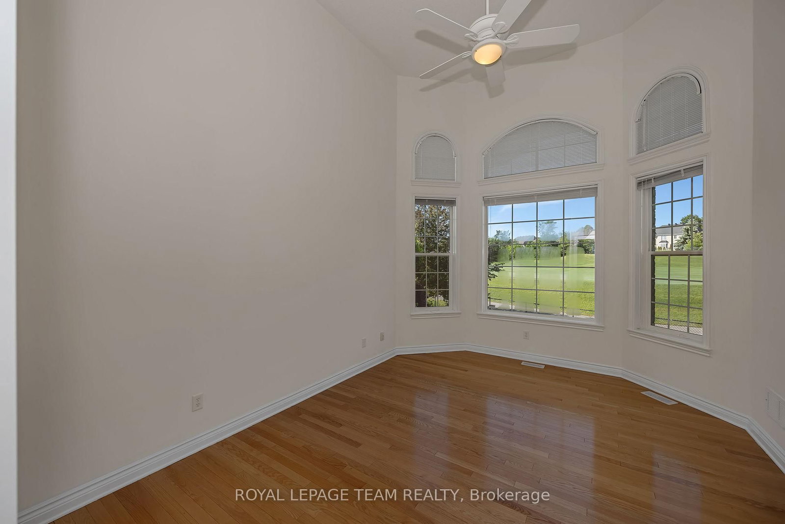 32 Silverthorn Court • Ottawa, ON photo 22
