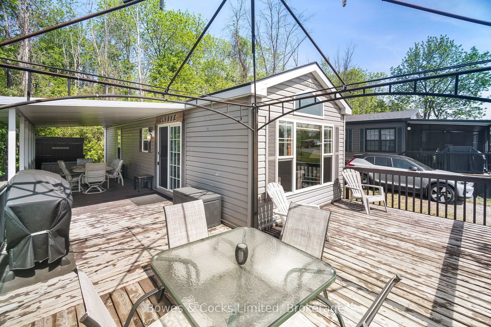1235 Villiers Line, Unit 14 Lawson Cres.