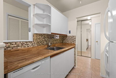 729 Deveron Crescent • #109 • London South, ON photo 6