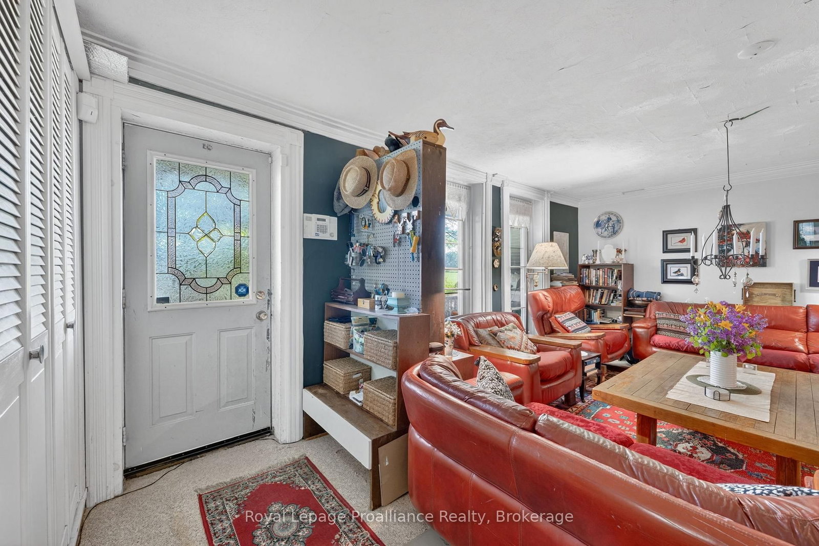 98 Frankford Road • Quinte West, ON photo 2