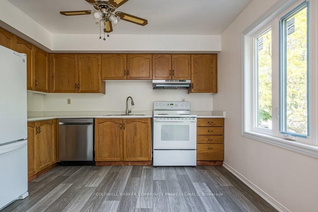 266 Limeridge Road E • #10 • Hamilton, ON photo 12