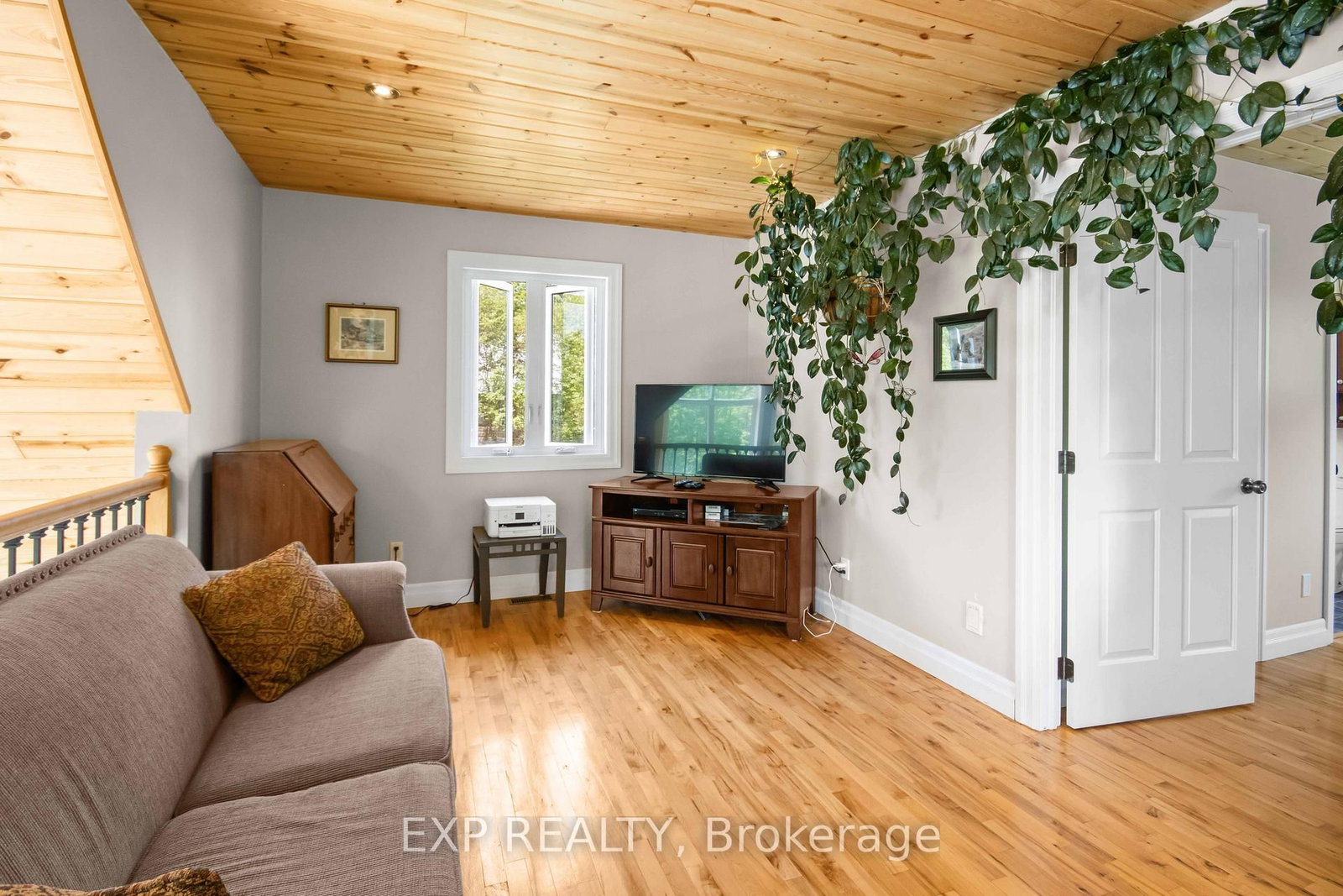 144 Trebinski Road • Barry's Bay, ON photo 19