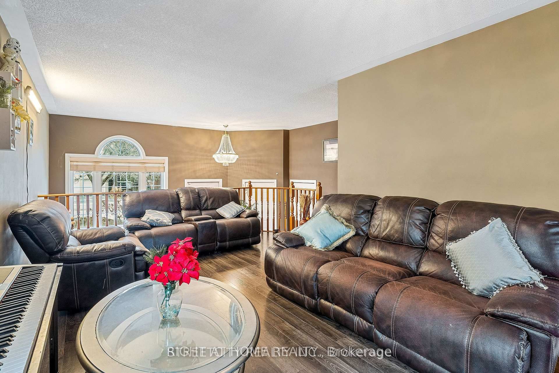 126 Meadowridge Road