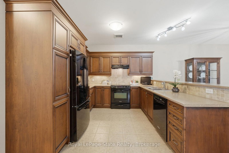 6 Manorwood Drive