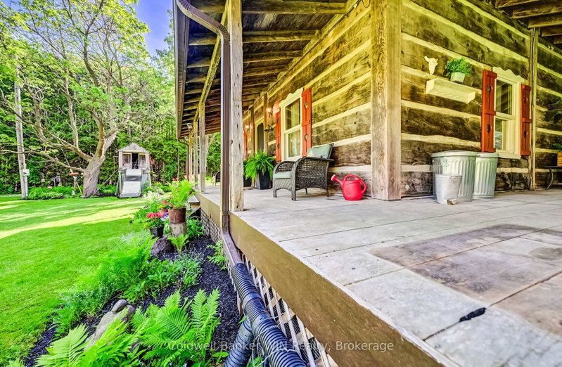 7341 Sideroad 12