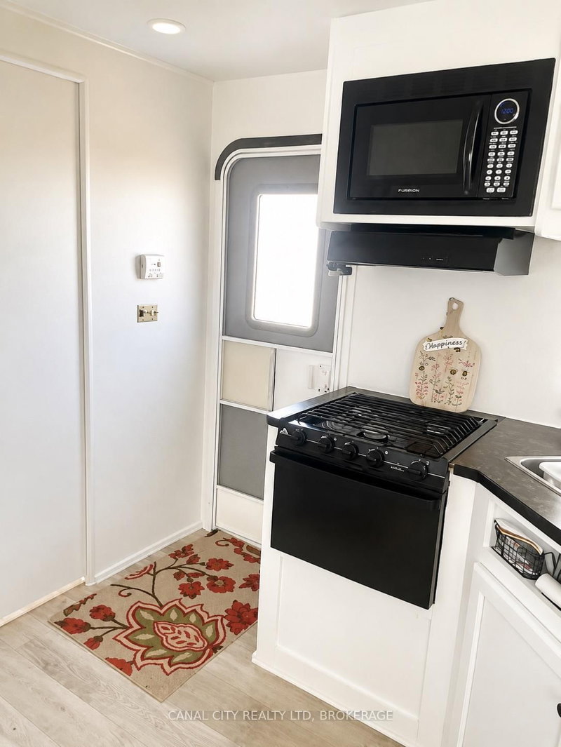 80L - 659 Port Maitland Road