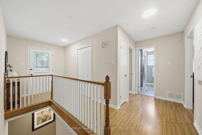 39 Cedartree Lane — more photos