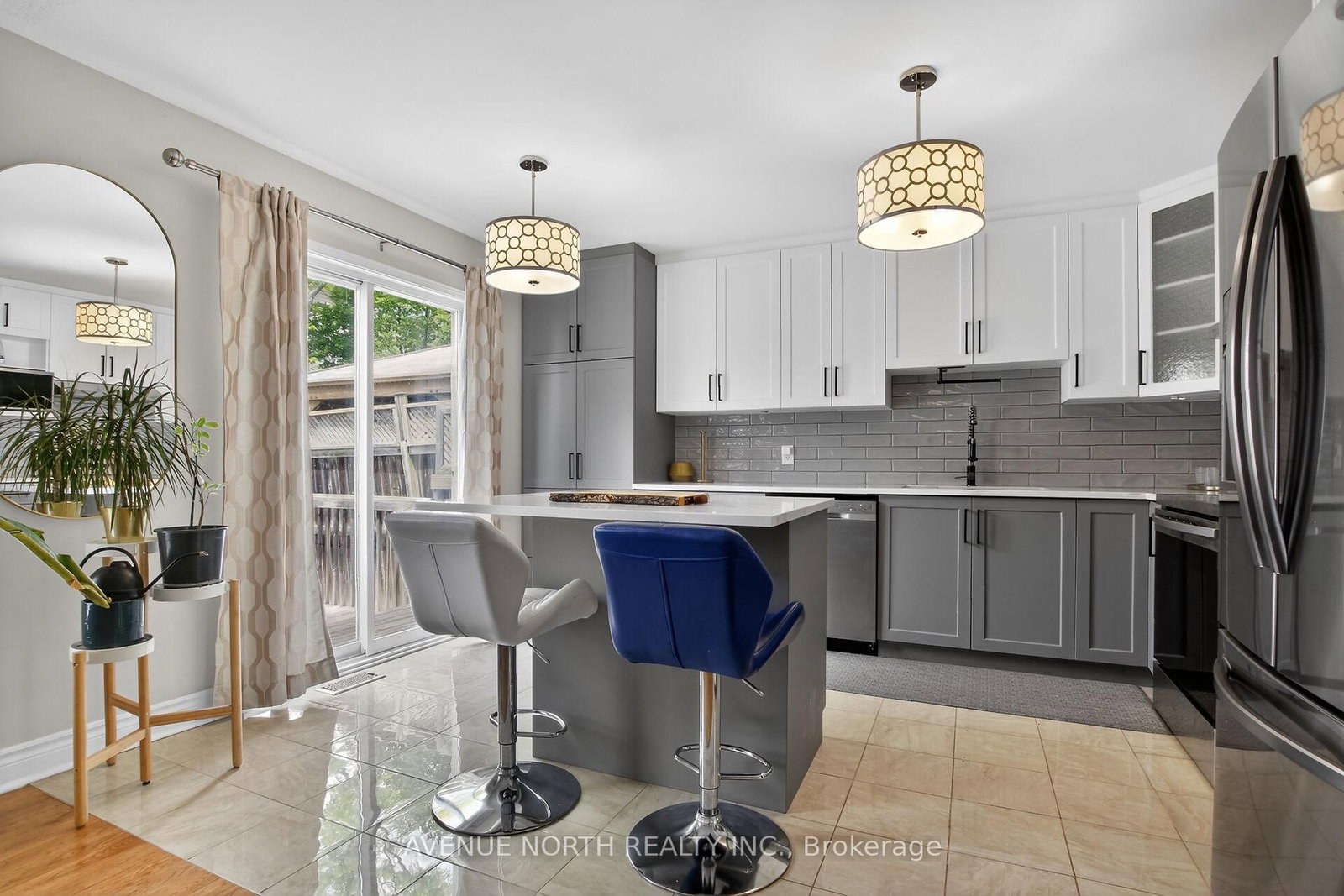 18 Castlemore Street • Ottawa, ON photo 11