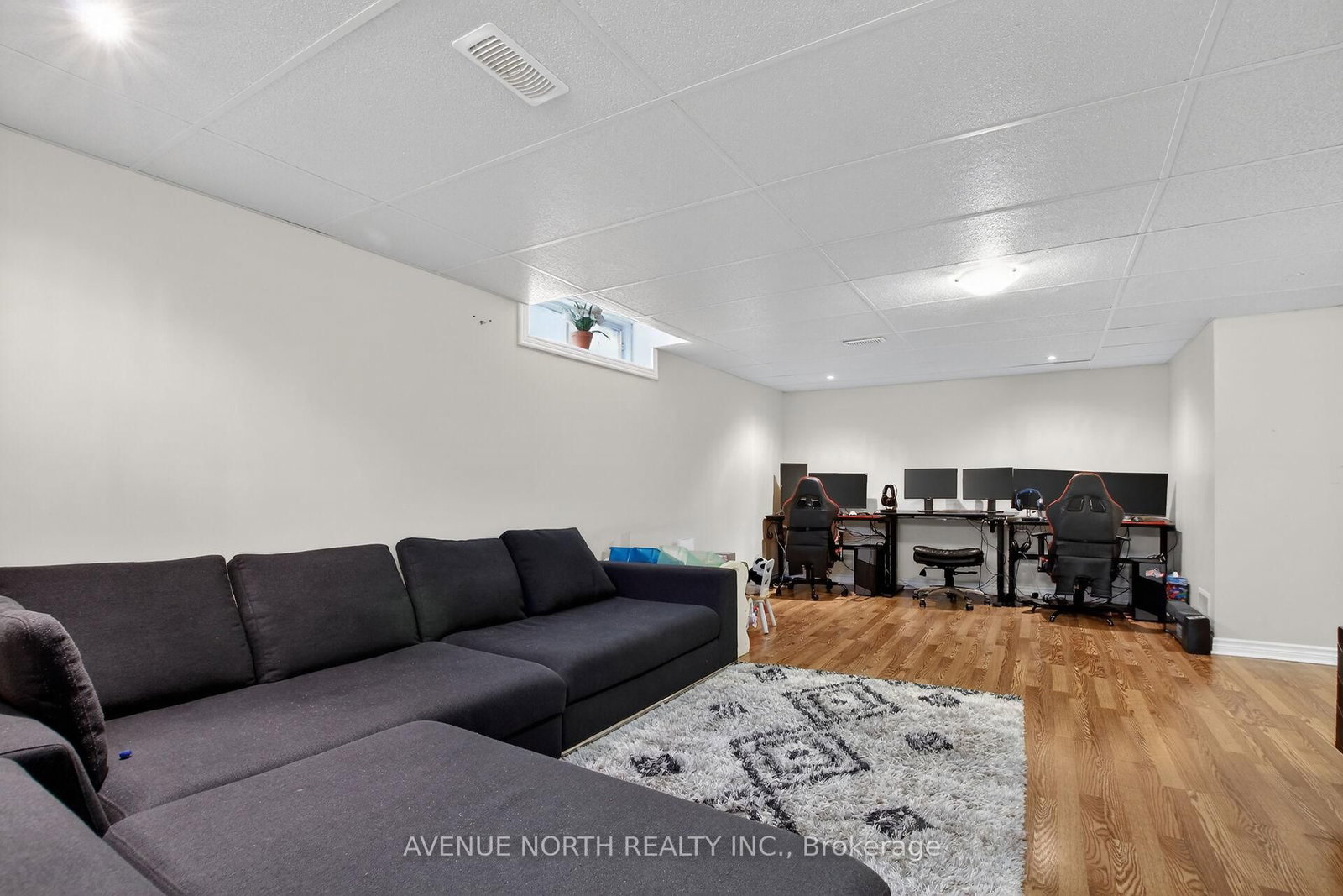 18 Castlemore Street • Ottawa, ON photo 30
