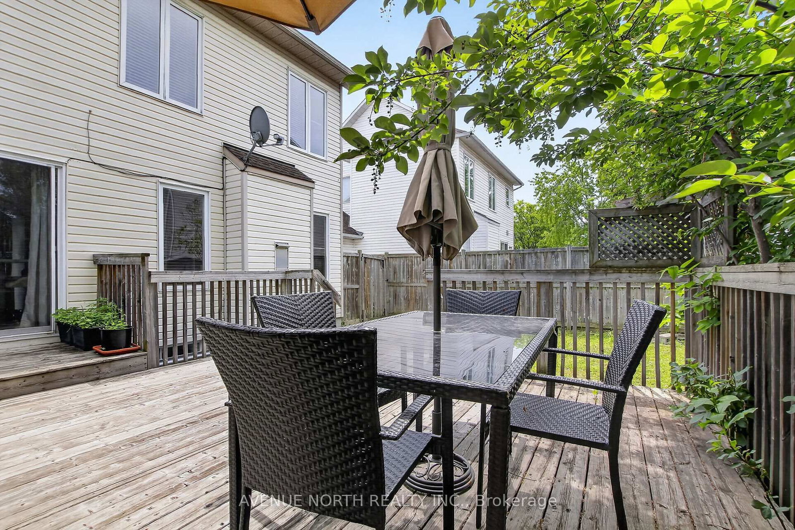 18 Castlemore Street • Ottawa, ON photo 36