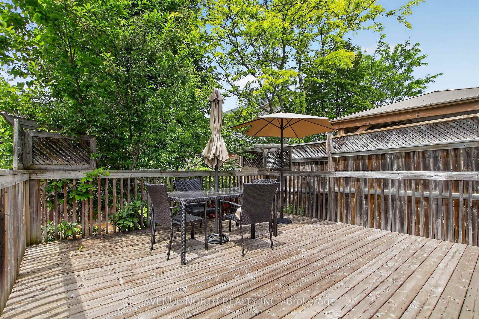 18 Castlemore Street • Ottawa, ON photo 37