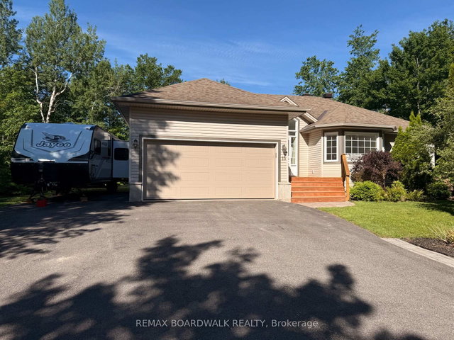 15 Birch Drive
