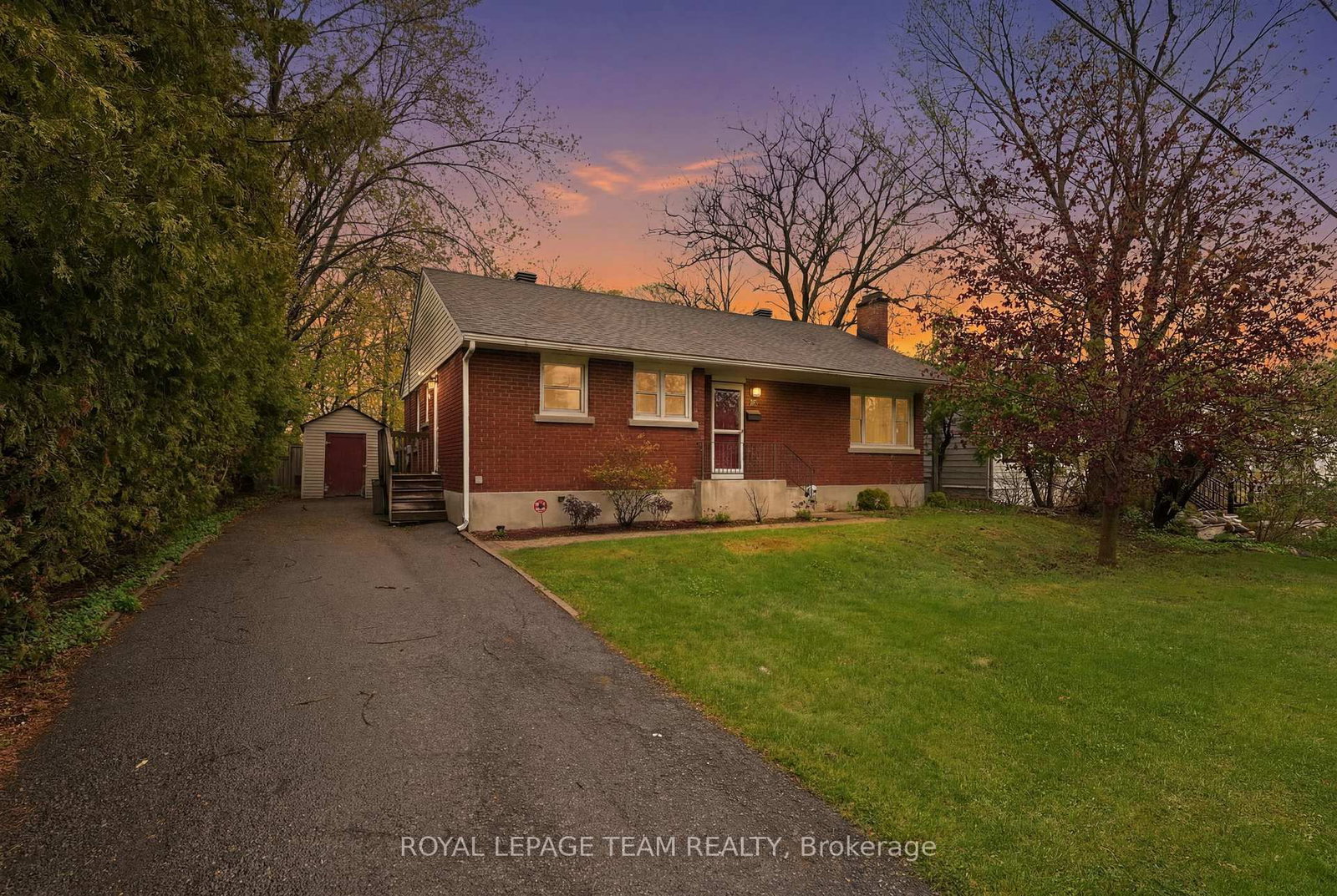 49 Crownhill Street • Ottawa, ON photo 1