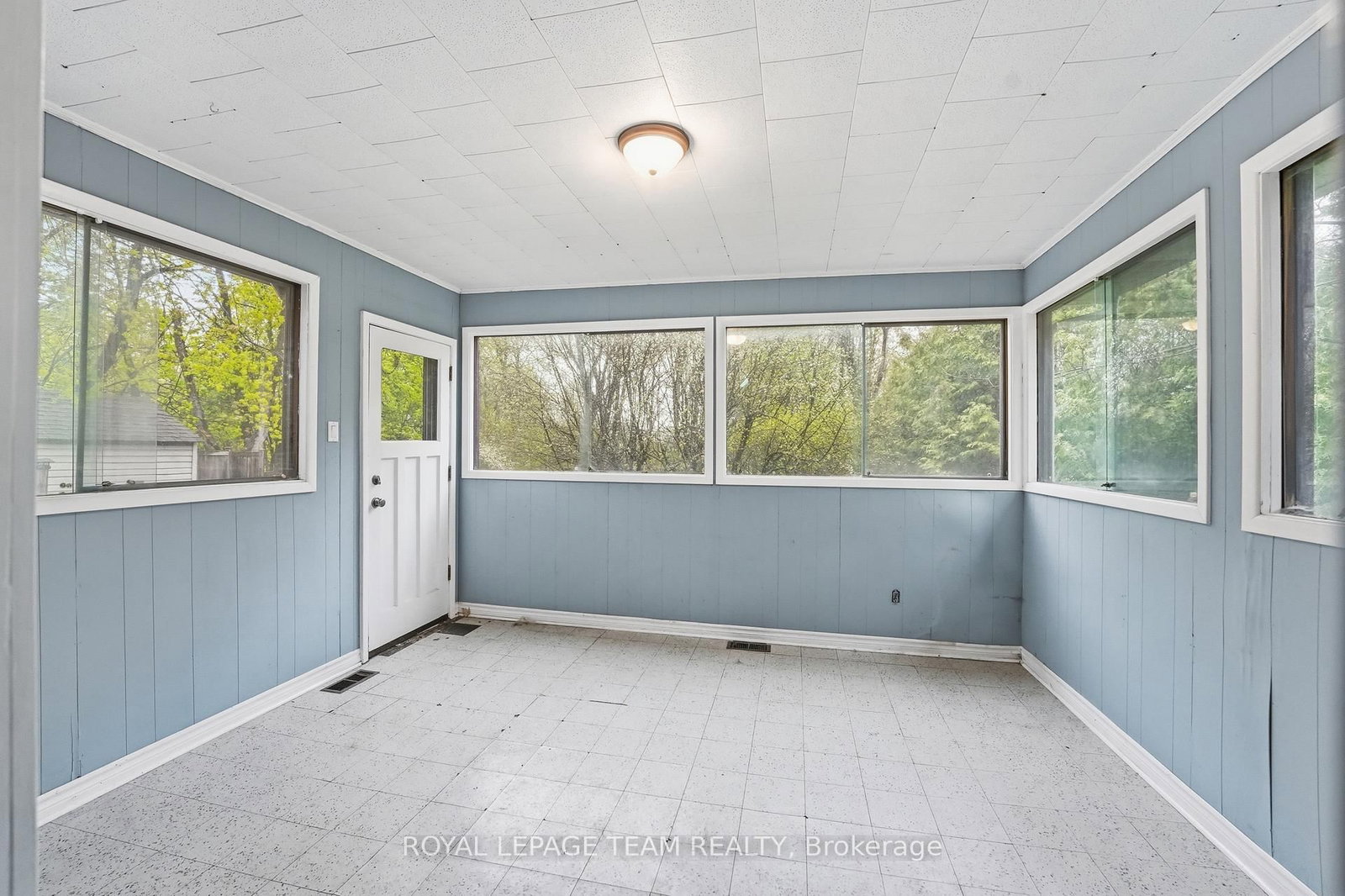 49 Crownhill Street • Ottawa, ON photo 15
