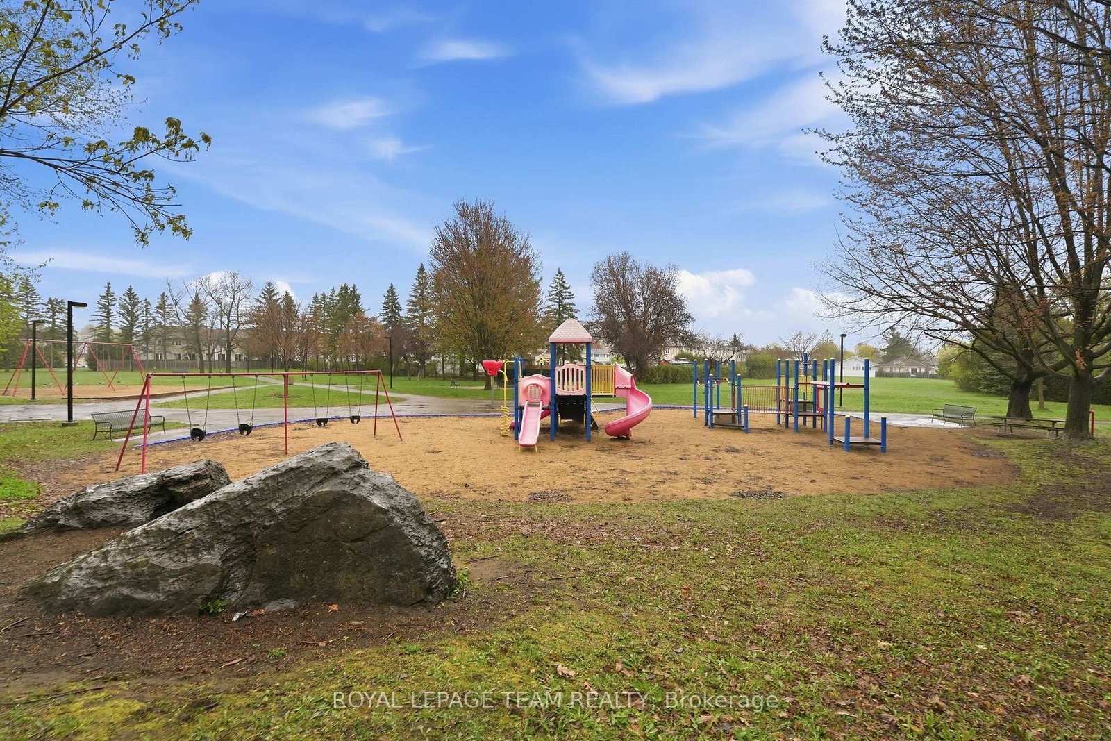 49 Crownhill Street • Ottawa, ON photo 42