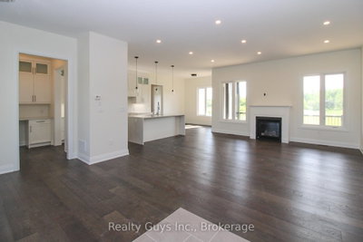 2424 GWENDOLYN Court — more photos