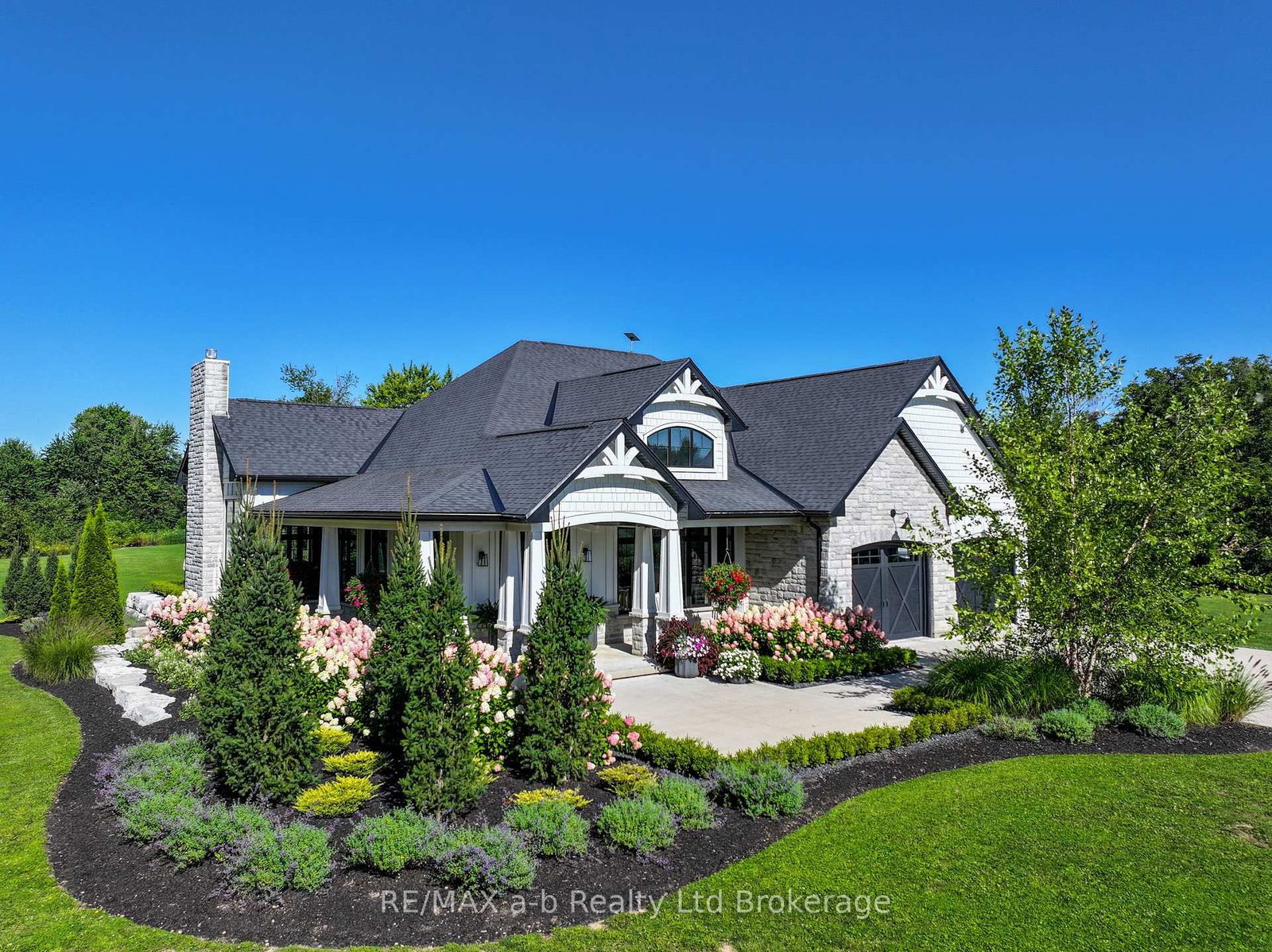 631 Windham 2 Road • Norfolk, ON photo 3