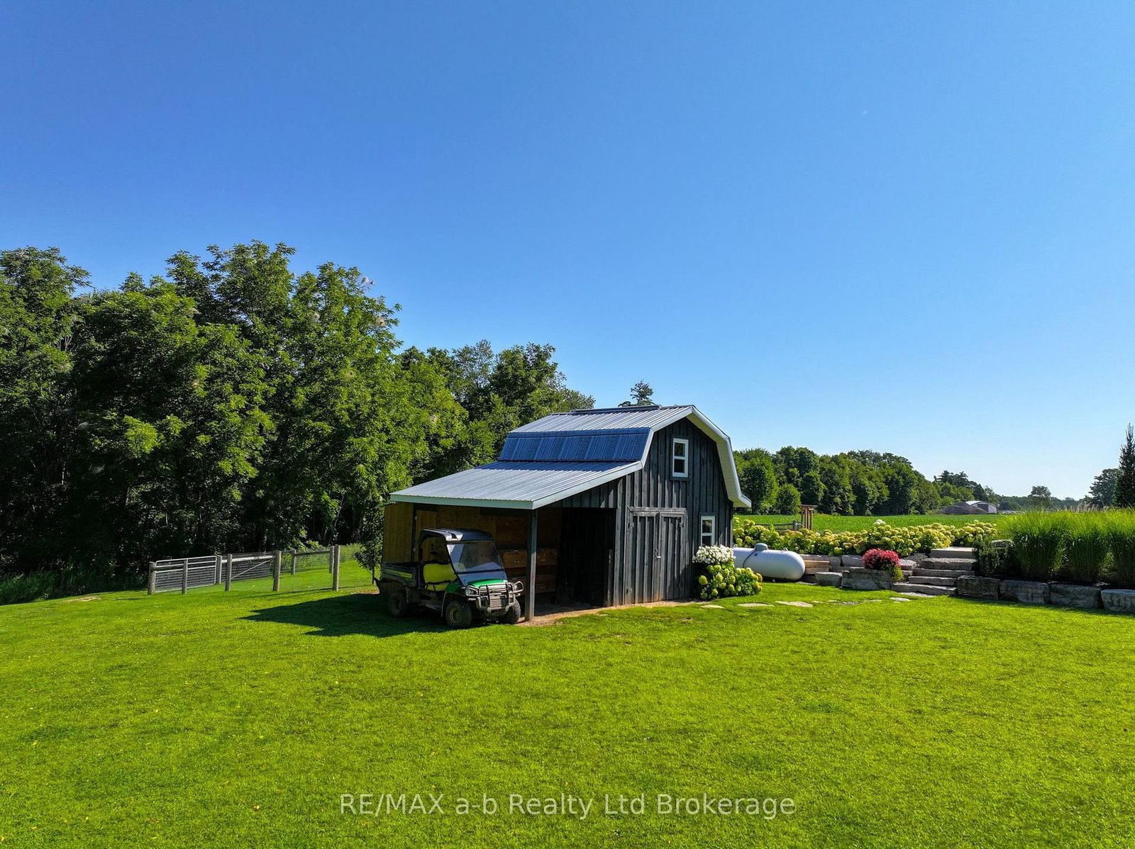 631 Windham 2 Road • Norfolk, ON photo 9