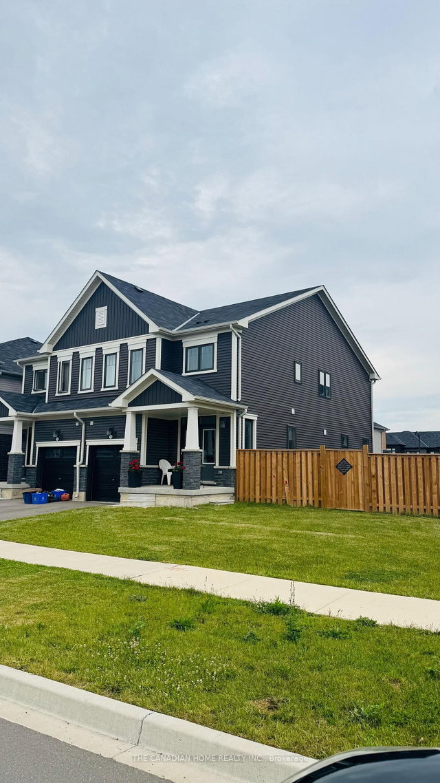 10 ELLIS Avenue