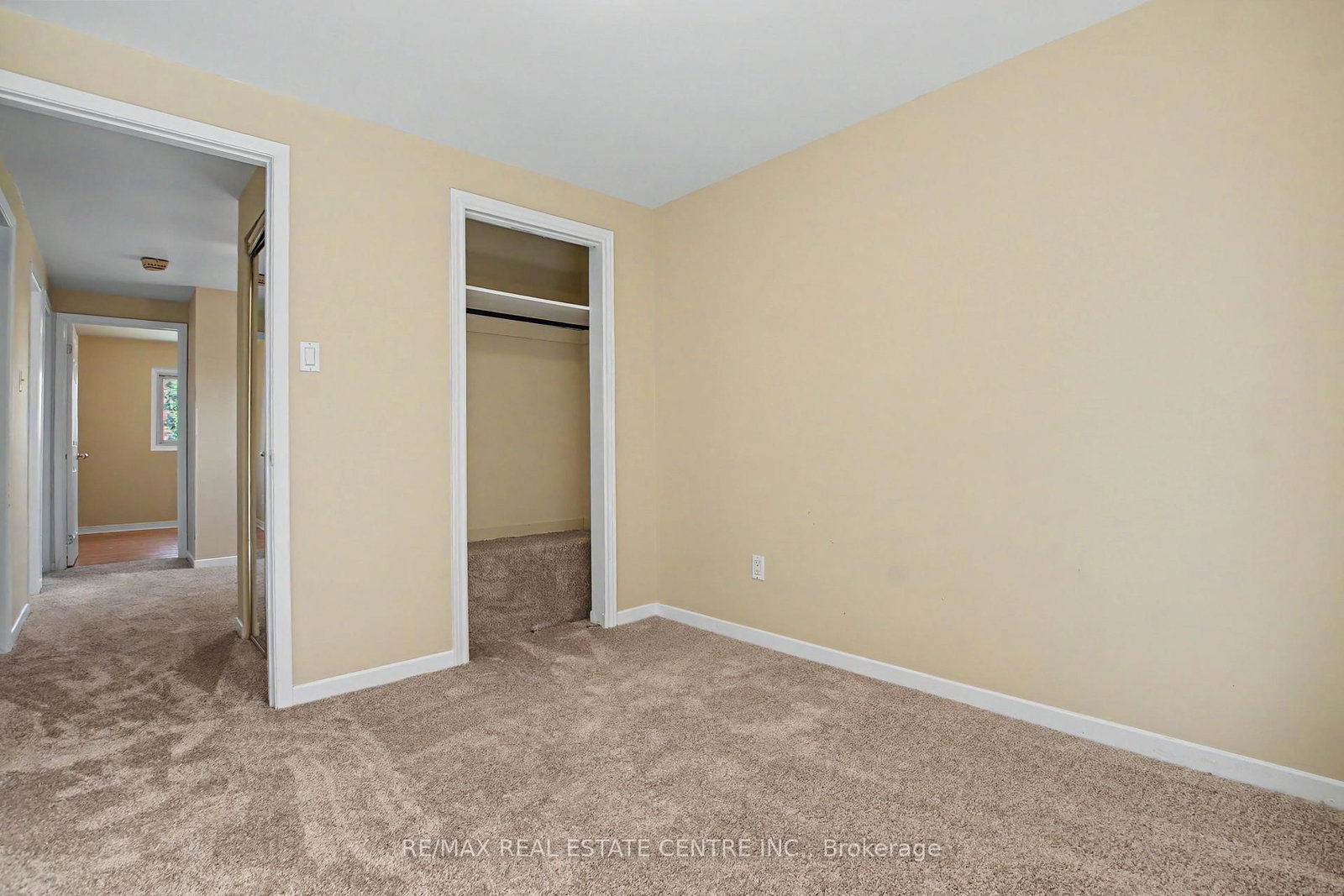 17 Hallmark Street • Brantford, ON photo 26