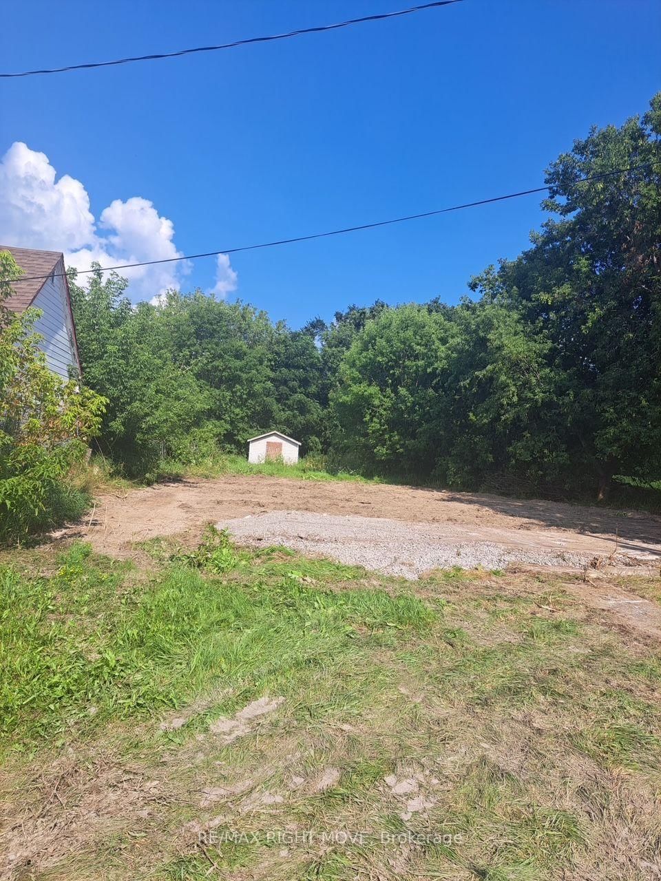 103 Bay Street • Leeds and the Thousand Islands, ON photo 14