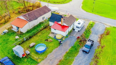 103 Bay Street • Leeds and the Thousand Islands, ON photo 2