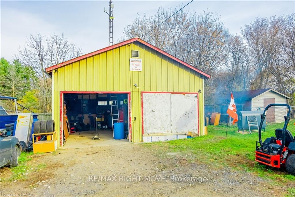 103 Bay Street • Leeds and the Thousand Islands, ON photo 7