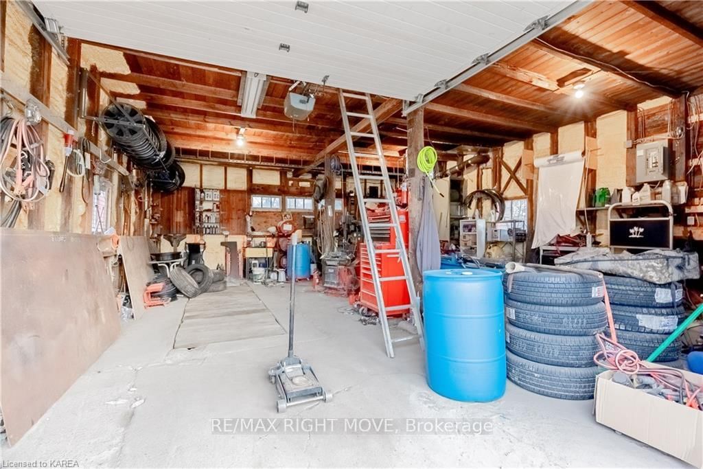 103 Bay Street • Leeds and the Thousand Islands, ON photo 8