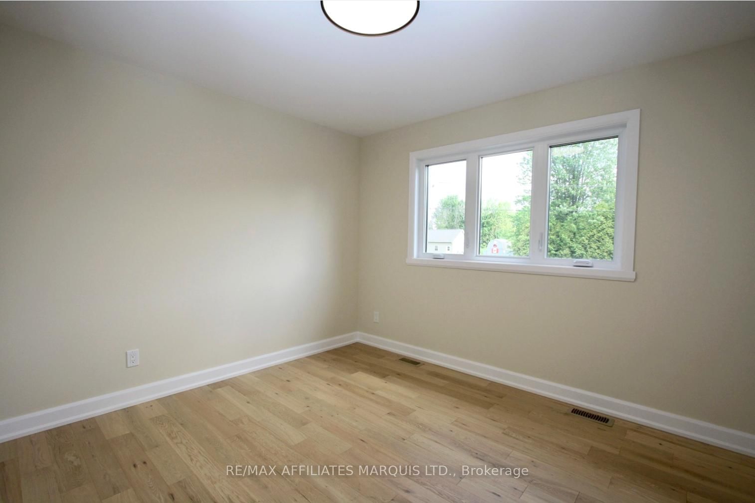 21477 Macgregor Drive • South Glengarry, ON photo 10