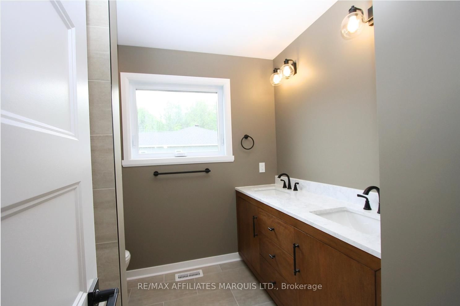 21477 Macgregor Drive • South Glengarry, ON photo 12