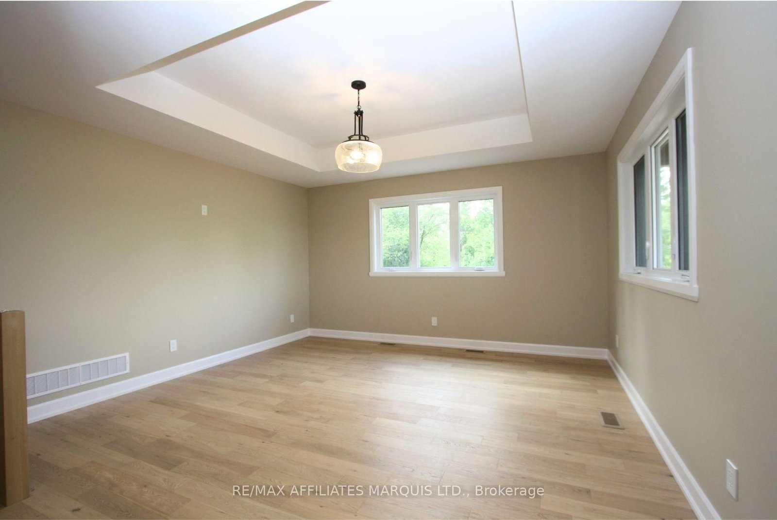 21477 Macgregor Drive • South Glengarry, ON photo 5