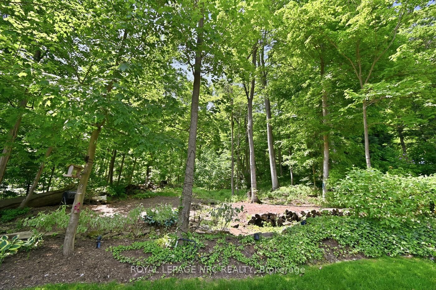 94 Dorchester Drive • Grimsby, ON photo 39