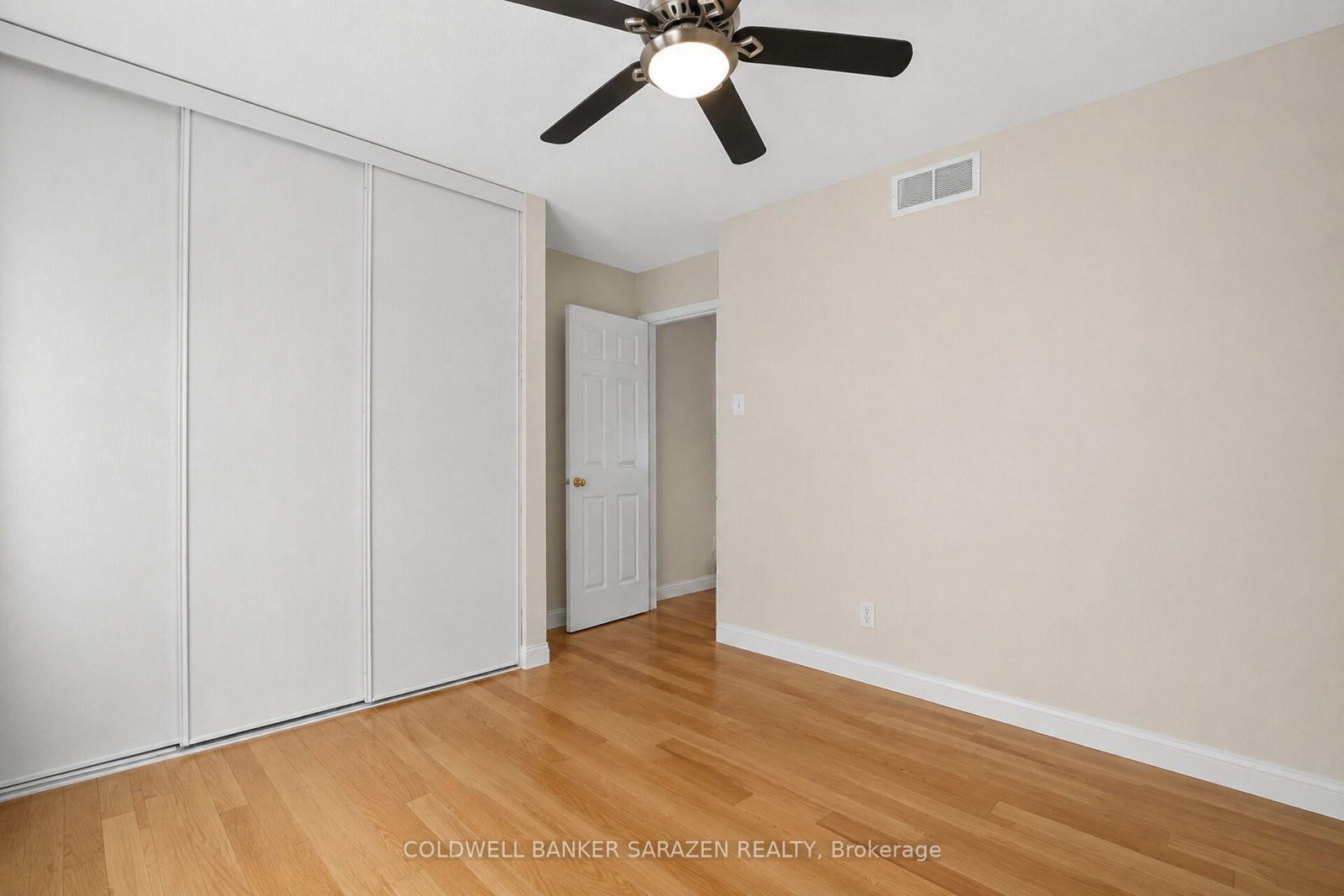 7 Barnstone Drive • Ottawa, ON photo 11