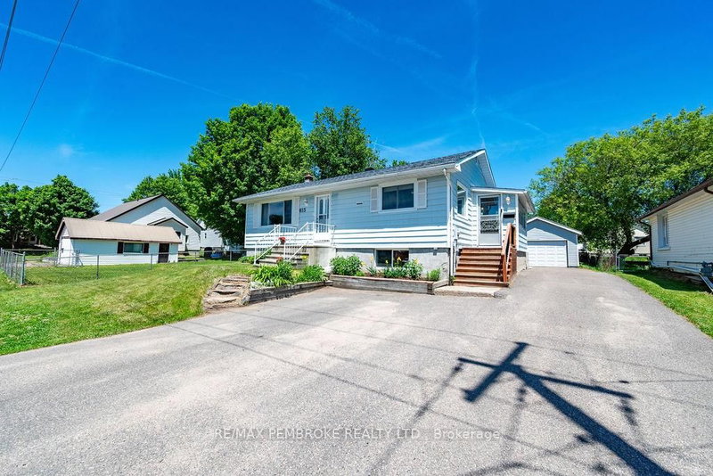 home for sale on 615 Lorne Street